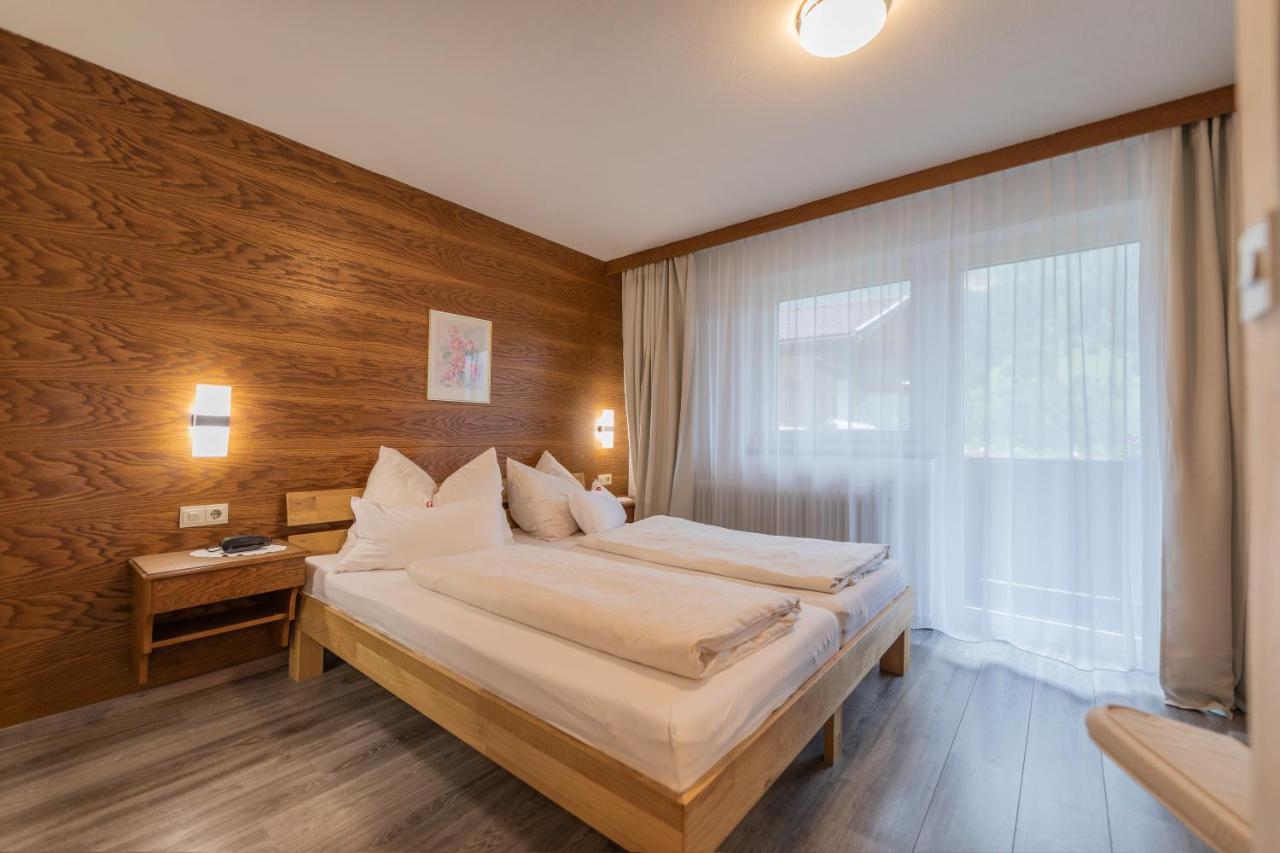 Pension Steinadler Neustift im Stubaital Eksteriør bilde